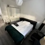 Nueva House Апартаменты Малага